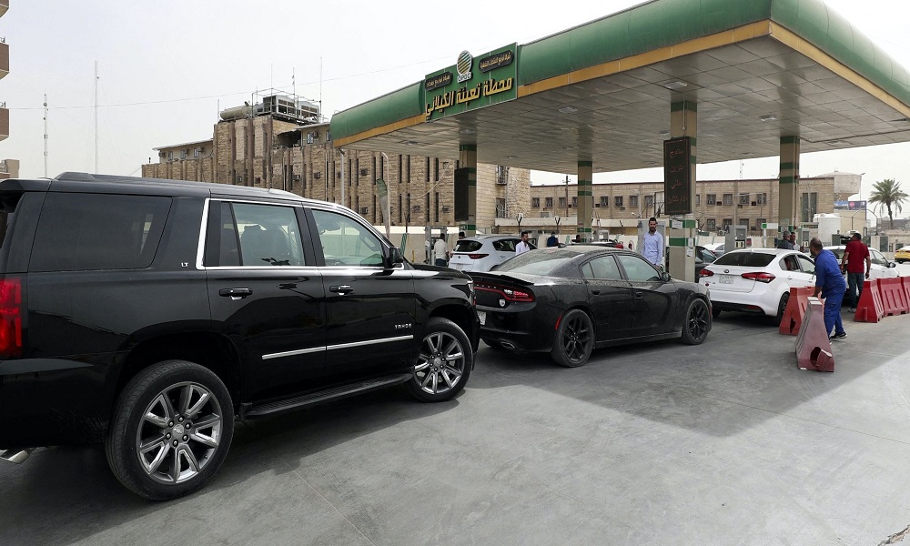 النفط: لا أزمة في البنزين والخزين الاستراتيجي يبلغ 100 مليون لتر