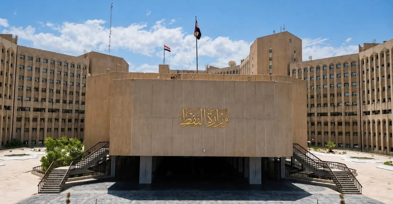 النفط تقرّ بنقص البنزين وتكشف الأسباب