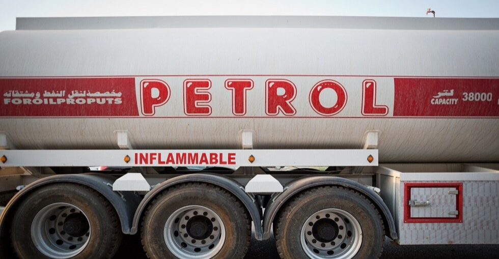 العراق يبدأ تصدير النفط إلى ميناء بانياس عبر 101 ناقلة