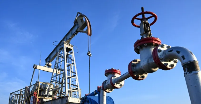 النفط يهبط إلى 95 دولارًا مع توقعات التهدئة في الشرق الأوسط