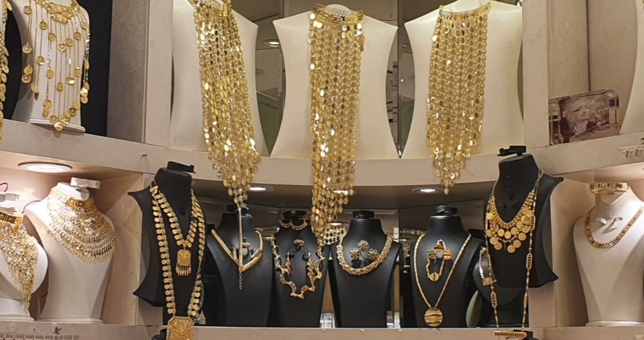 انخفاض أسعار الذهب في بغداد.. مثقال عيار 21 اقل من مليون دينار