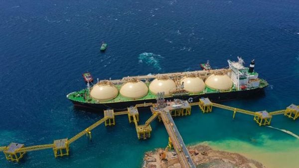 العراق يستعد لاستقبال أول شحنة غاز مسال منتصف 2026