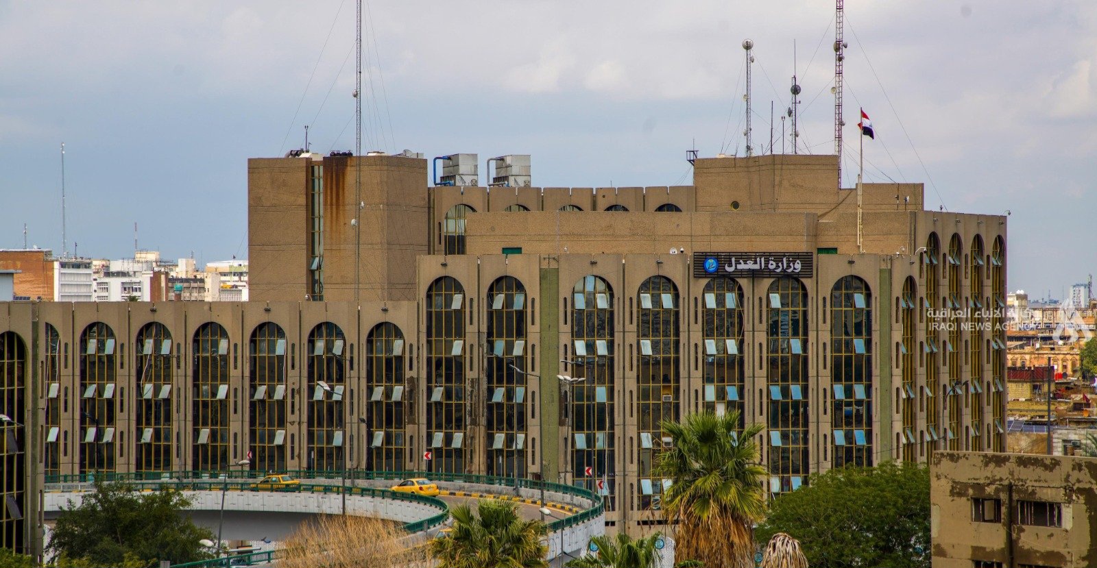 العدل تبدأ أتمتة التسجيل العقاري من بغداد