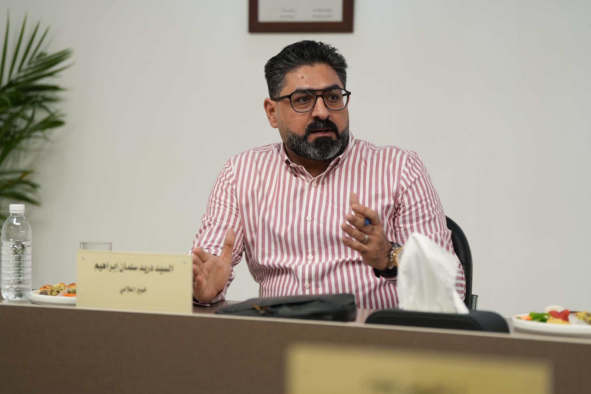 خبير إعلامي: التمويل والإعلانات يهددان استقرار المهنة الصحفية